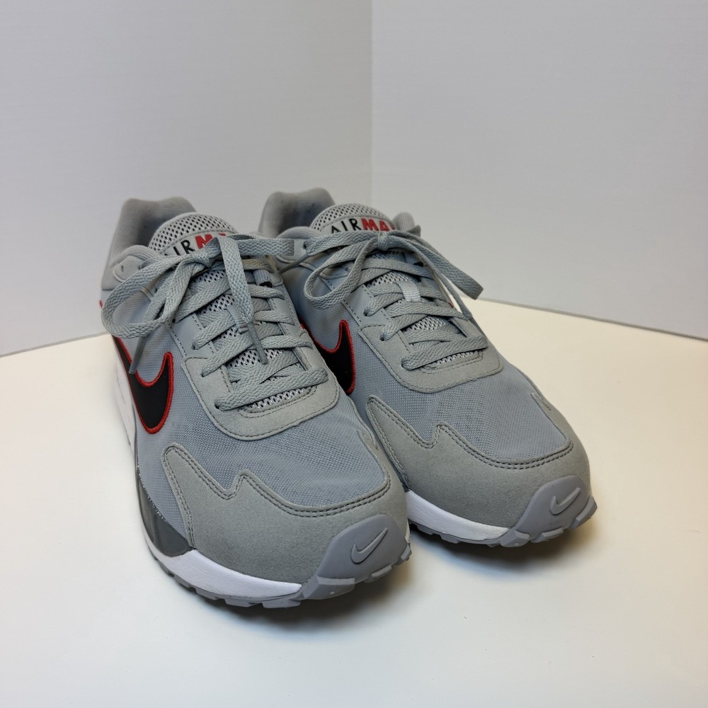 Nike Air Max Solo Low Mens Lifestyle Shoes White Black Lace up Size 10.5